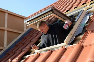 Pose de fenêtres de toit Velux à Kergloff